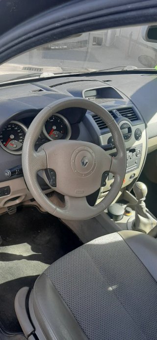 Renault Megane sedan 2.0 16v privilege