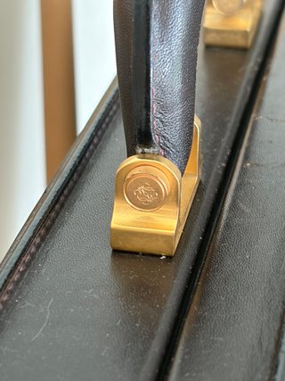 Maletín Loewe Piel Negra Vintage con Llaves