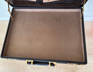 Maletín Loewe Piel Negra Vintage con Llaves