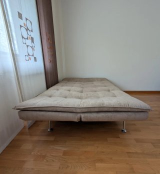 Sofá cama seminuevo