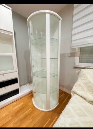 Vitrina de salón cristal y plástico