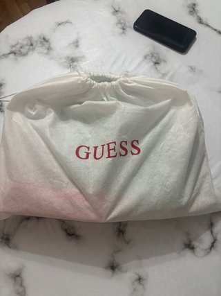 Conjunto Guess Camiseta Blanca y Bolso Teal