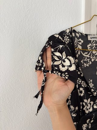 Vestido satinado estilo japonés floral