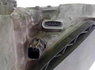 Faro der mercedes benz a2208208061 clase 20125752