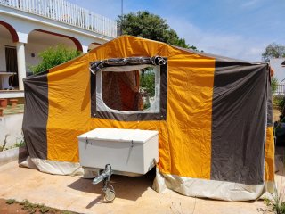 Carro tienda Cherokee
