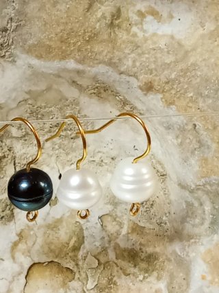 Pendientes 2 pares Perlas Barrocas Negras y Blanca