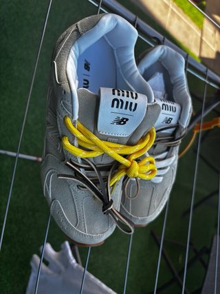 Zapatillas New Balance x Miu Miu Gris