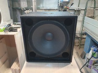 Caja Bass Reflex 15 Negra