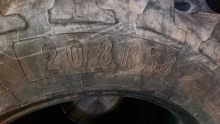2 Ruedas Michelin 20.8 R38 / 520 85 R38