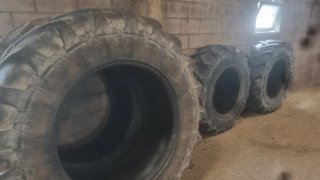 2 Ruedas Michelin 20.8 R38 / 520 85 R38