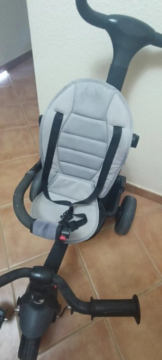 Triciclo infantil