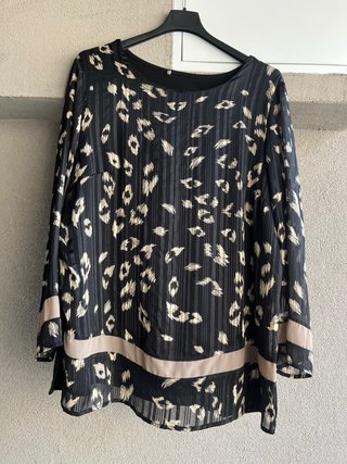 Maglia fantasia animalier e righe