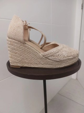 Alpargatas Beige Encaje Labrado