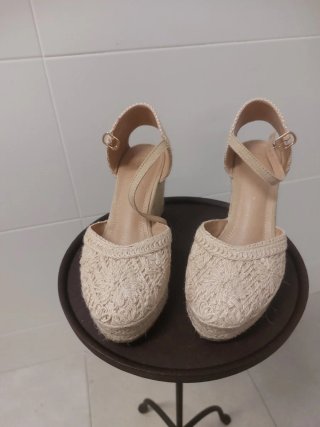 Alpargatas Beige Encaje Labrado