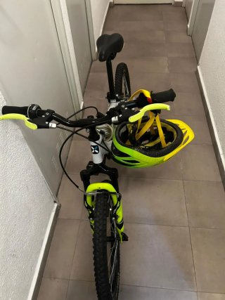 Bicicleta infantil BTWIN 16 gris Regalo casco