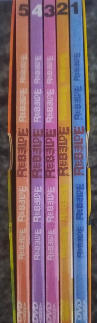 5 DVDs REBELDE (RBD) - 1.ª Temporada