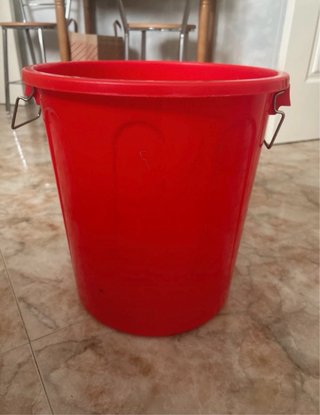 Cubo de basura 21L Plastic Forte rojo