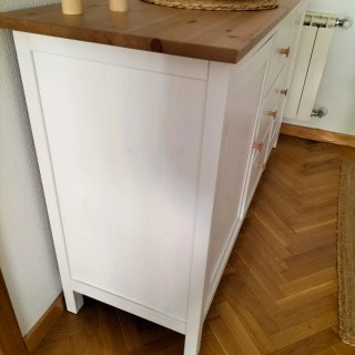 Aparador de madera y bambú