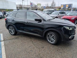 Coche MG EHS 2023