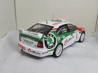 Maqueta Skoda Octavia WRC 1:18 Altaya