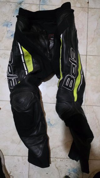 Mono de moto Bela Talla M 2 piezas