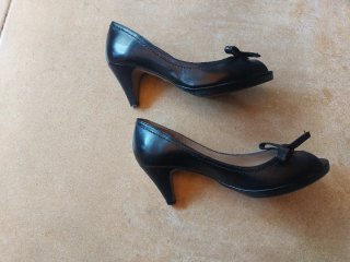 Zapatos Tacón Negro Cuero Marian Talla 39