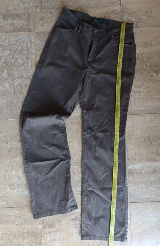 Pantalón recto marrón talla 36