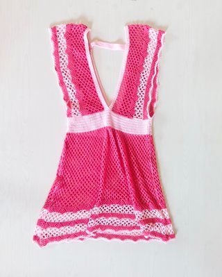 Vestido crochet fucsia estilo Ibiza