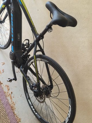 Bicicleta Eléctrica Giant Road E+