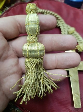 Cordón de oro con cruz años 70
