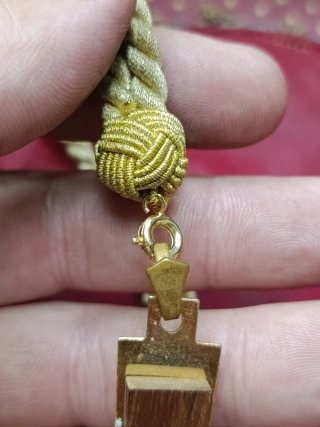 Cordón de oro con cruz años 70