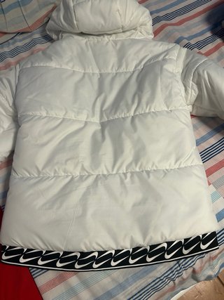 Abrigo Nike Blanco Talla XS