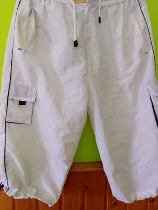 Pantalones blancos cargo