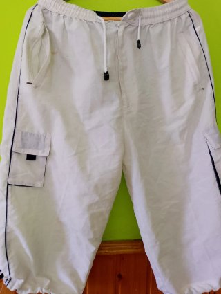 Pantalones blancos cargo
