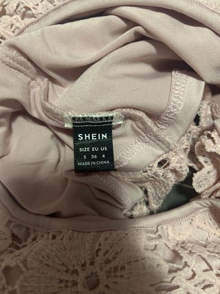 Top rosa encaje floral