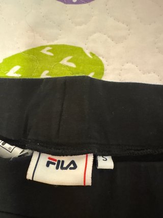Mallas Fila Negras con Logo Lateral
