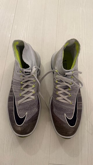 Zapatillas Nike Running Grises y Negras