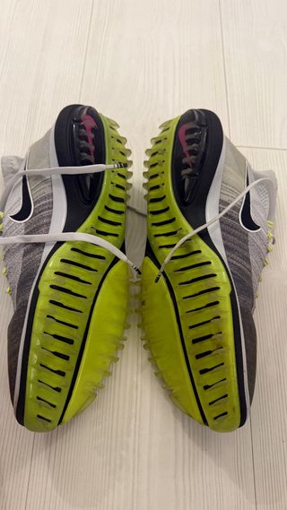 Zapatillas Nike Running Grises y Negras