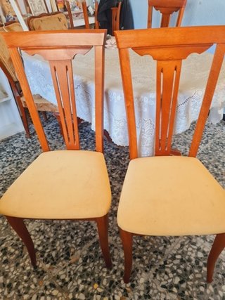 Mesa de comedor + 6 sillas de regalo