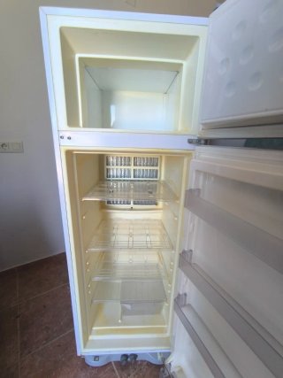Nevera a gas butano, marca TAVER