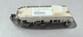 MANDO ELEVALUNAS DELANTERO IZQUIERDO TOYOTA AURIS