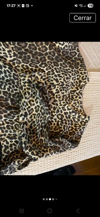Camisa Leopardo Talla 54. Es grande.