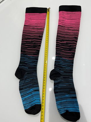 Calcetines compresión rosa y azul.Solo envío