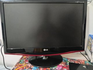 PS4 Fat Negra + 10 Juegos + TV monitor PC LG