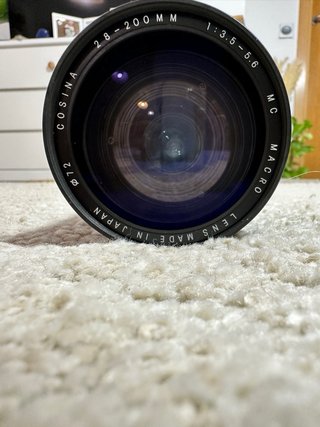 Cosina 28-200mm F3.5-5.6 MC Macro para Olympus OM