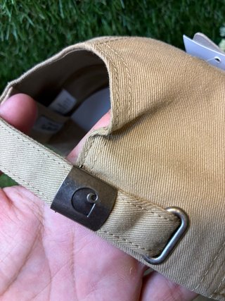 Gorra Carhartt Beige Negra