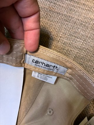 Gorra Carhartt Beige Negra