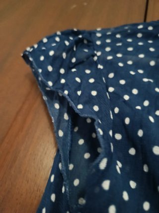 Blusa  de Zara Collection Azul Marino con Lunares.