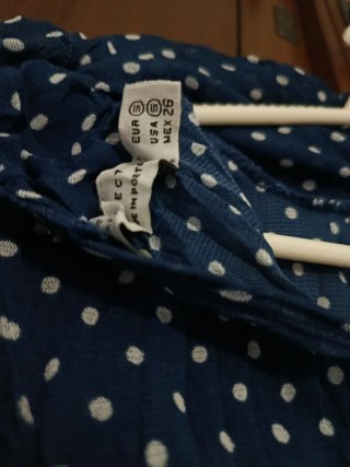 Blusa  de Zara Collection Azul Marino con Lunares.