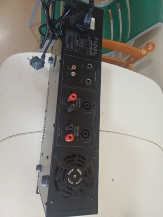 Amplificador Ibiza y Altavoces Behringer